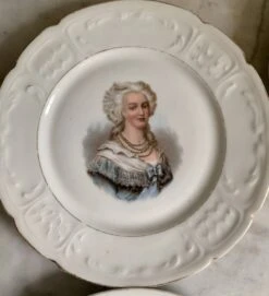 Assiettes Plates Personnages Historiques Assiettes -Cuisine Fournitures Soldes Boutique 1000x1000 03760b7d 7874 4cdf a45a daa66b2ee4d5 govdt 897606359