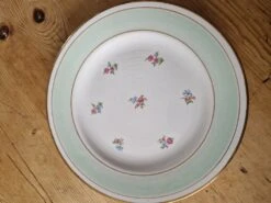 4 Assiettes Plates Saint Amand/l'amandinoise Vintage Et Une Assiette à Dessert Assiettes -Cuisine Fournitures Soldes Boutique 1000x1000 1000011506 f2c5t 1577077370