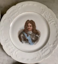 Assiettes Plates Personnages Historiques Assiettes -Cuisine Fournitures Soldes Boutique 1000x1000 48ff910b e6ae 44c7 abaa feba35949dab 7w6fr 1091427435