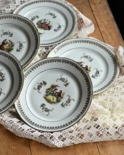 Assiettes à Dessert Watteau En Porcelaine De Berry CNP Compagnie Nationale De Porcelaine Assiettes -Cuisine Fournitures Soldes Boutique 1000x1000 6914148e f9d7 43ed bb90 f58b2407cf48 syzgw 1480849089