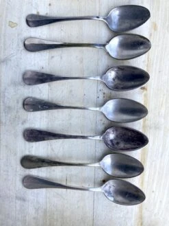 8 Petites Cuillères En Métal Argenté Orfèvrerie Apollo Couverts