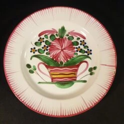 2 Anciennes Assiettes Assiettes -Cuisine Fournitures Soldes Boutique 1000x1000 assiettes anciennes faience islettes merveille et bout de chandelle 3 42jkp 1805801760