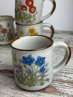 Tasses En Très Vintage Au Décor Floral Thé, Café Ou Petit Cacao -Cuisine Fournitures Soldes Boutique 1000x1000 f91bf85c c535 4142 ba0e 1bb1d8ebf5fa fqidp 387086819