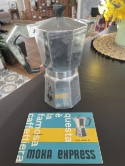 Cafetière Italienne Bialetti Moka Express Et Son Livret Thé, Café Ou Petit Cacao