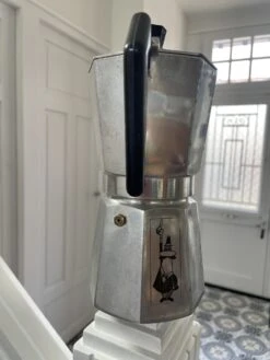 Cafetière Italienne Bialetti Moka Express Et Son Livret Thé, Café Ou Petit Cacao -Cuisine Fournitures Soldes Boutique 1000x1000 image jyz63 1669677483