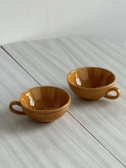 Tasses En Céramique Uzes J.P Pichon. Thé, Café Ou Petit Cacao