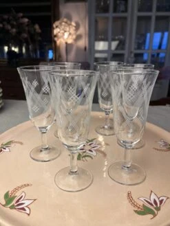 6 Flûtes à Champagne En Verre Gravé Années 60/70 Verres