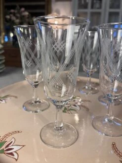 6 Flûtes à Champagne En Verre Gravé Années 60/70 Verres -Cuisine Fournitures Soldes Boutique 1000x1000 img 1993 wwwoc 586406067