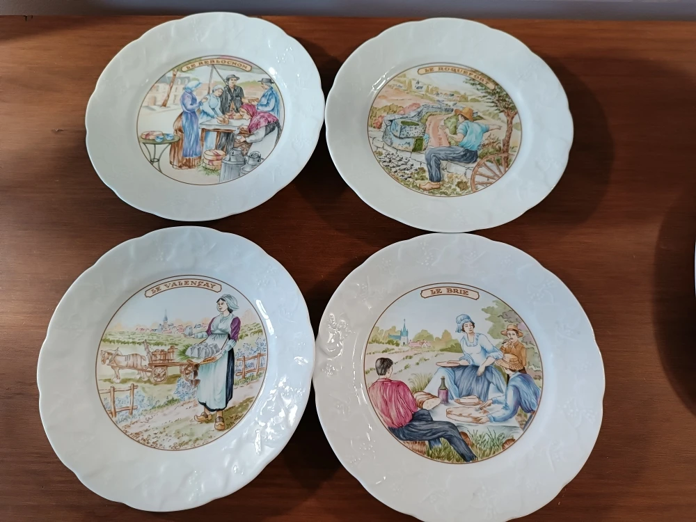 4 Assiettes à Fromage "Lierre Sauvage" CNP Assiettes 1 4 Assiettes à Fromage "Lierre Sauvage" CNP Assiettes