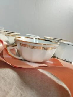 7 Tasses Porcelaine Blanche Et Dorée, Chauvigny, France 1950 Thé, Café Ou Petit Cacao 10 7 Tasses Porcelaine Blanche Et Dorée, Chauvigny, France 1950 Thé, Café Ou Petit Cacao -Cuisine Fournitures Soldes Boutique 1000x1000 img 20230827 154401 agj32 1033086607