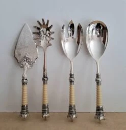 Set Couverts De Service Aux Couronnes Couverts -Cuisine Fournitures Soldes Boutique 1000x1000 img 20240108 072332 kb7hm 1603296016