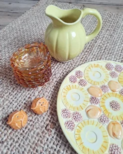 Grand Plat De Présentation Barbotine Abricots What's Vincent Cadeaux Plats, Saladiers Et Coupelles -Cuisine Fournitures Soldes Boutique 1000x1000 img 20240313 185534 676 0zjwm 1472812919