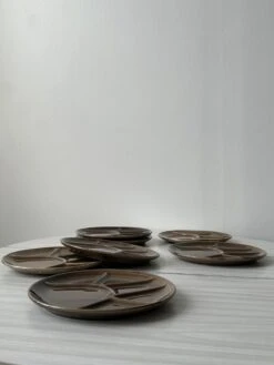 7 Assiettes à Fondue - Assiette à Compartiments Marron Glacé Assiettes -Cuisine Fournitures Soldes Boutique 1000x1000 img 3156 flrut 195196448