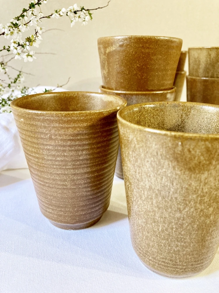 Ensemble De 9 Gobelets En Grès Digoin Verres 4 Ensemble De 9 Gobelets En Grès Digoin Verres – Image 4