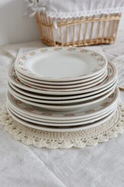 Service 12 Pièces Assiettes Porcelaine Vintage Brésilienne Liseré Vert Orange Et Motif Fruits Assiettes