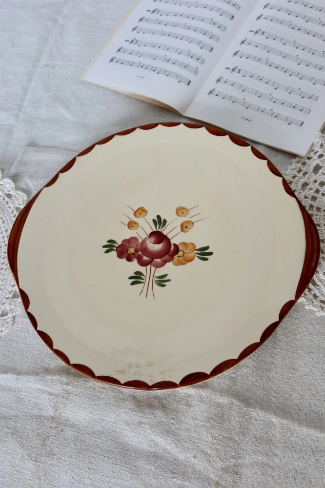 Plat De Service à Gâteau Vintage Faïence Longchamp Modèle Agen Plats, Saladiers Et Coupelles 1 Plat De Service à Gâteau Vintage Faïence Longchamp Modèle Agen Plats, Saladiers Et Coupelles