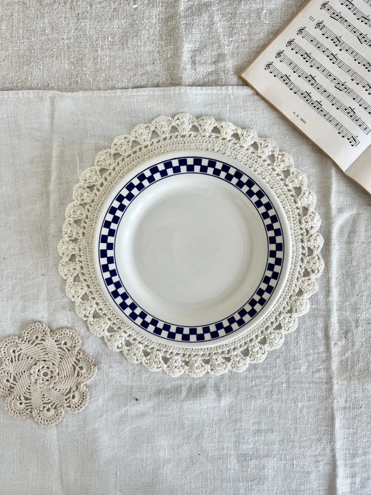 4 Assiettes à Dessert Porcelaine Dépareillée Papillons Et Vichy - Lot D Assiettes 8 4 Assiettes à Dessert Porcelaine Dépareillée Papillons Et Vichy - Lot D Assiettes – Image 8