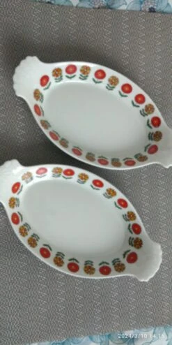 2 Raviers / Coupelles Ovales Porcelaine Vintage Plats, Saladiers Et Coupelles